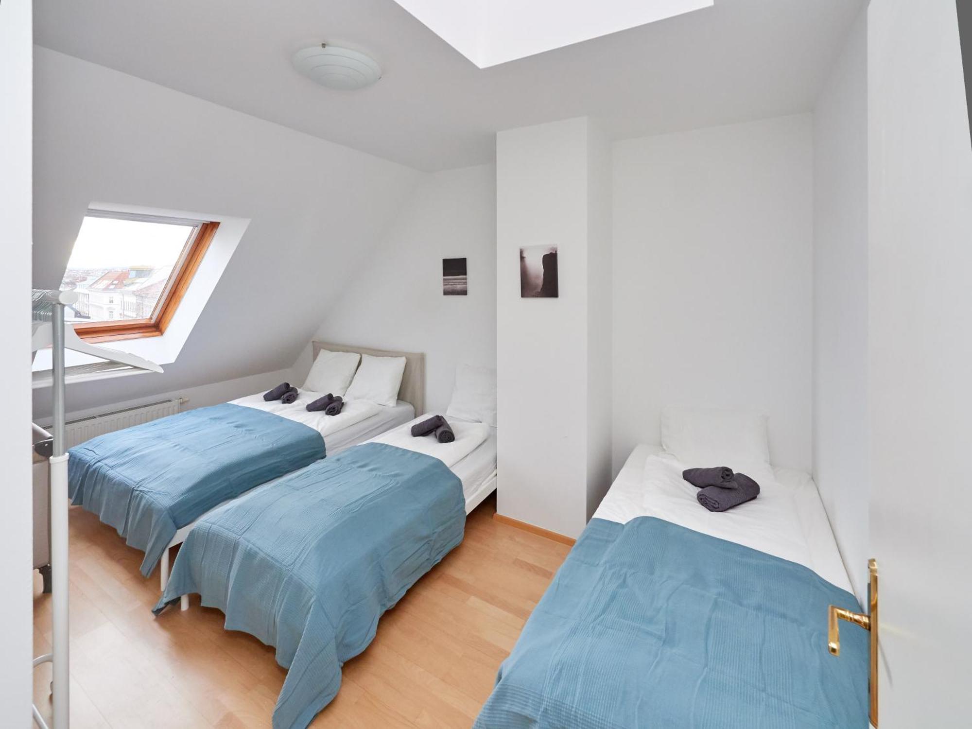Central Apartment Kreuzgasse Виена Екстериор снимка